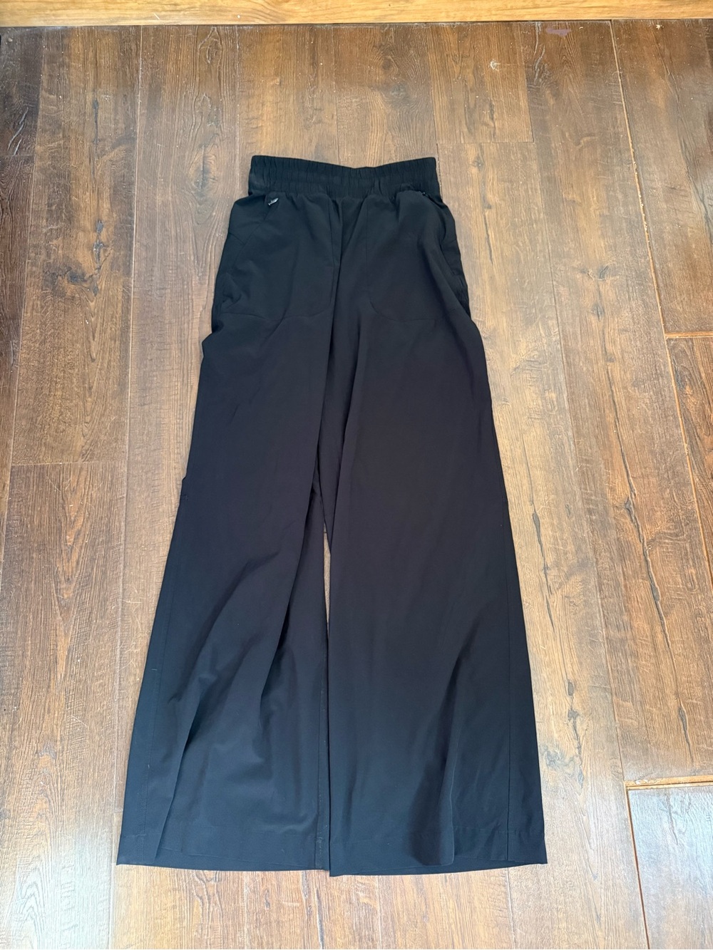 lululemon athletica women’s swift mid-rise Wide-Leg pants